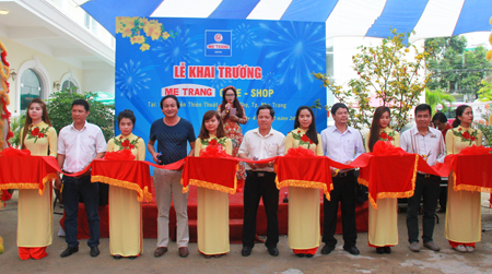 Khai trương Mê Trang  Cafe-shop