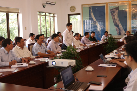 Quang cảnh cuộc họp