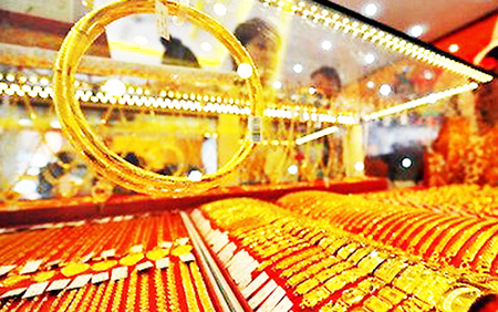 Giá vàng trong nước và thế giới đều lao dốc