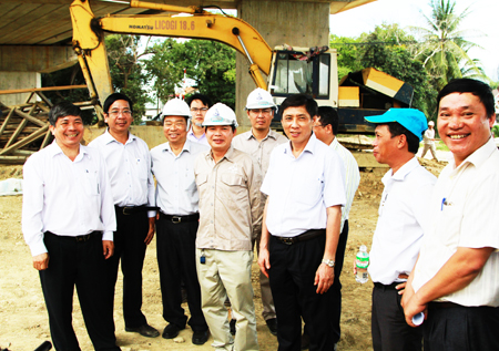 Khẩn trương hoàn thành trong năm 2017