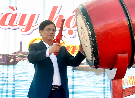 Ngày hội ra khơi