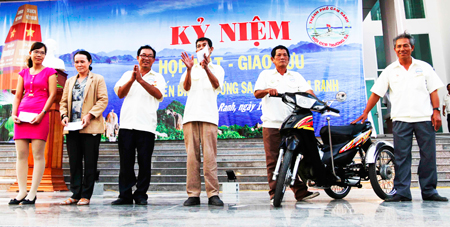 Cựu chiến binh Trường Sa gặp mặt, giao lưu