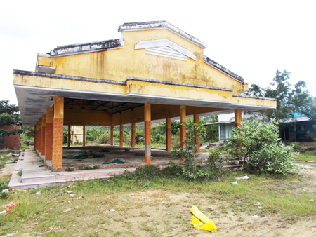 Cam Thịnh Tây: Chợ xây xong bỏ hoang