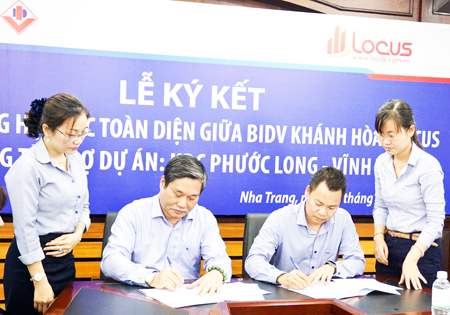 Lãnh đạo BIDV Chi nhánh Khánh Hòa và Công ty Cổ phần Đầu tư phát triển LOCUS ký kết thỏa thuận hợp tác