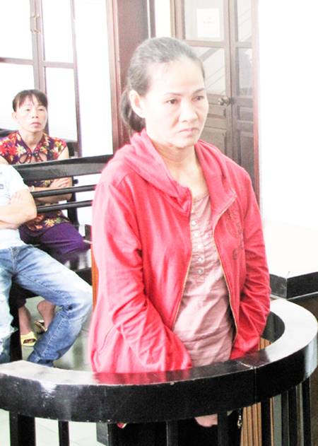 Bán ma túy trong khi chờ thi hành án