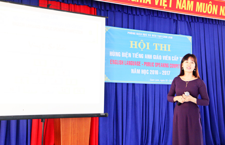 Cam Lâm: Hào hứng với hội thi hùng biện tiếng Anh