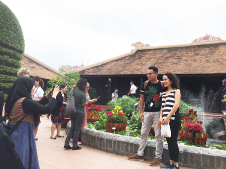 Delegates at Nha Trang Club-House (Hon Chong tourist site)