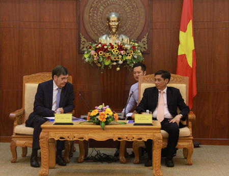 Chủ tịch tỉnh Khánh Hòa tiếp đoàn đại biểu Liên bang Nga