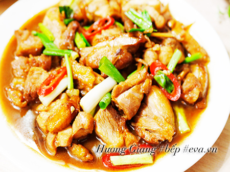 Thịt gà rim nước tương đậm đà