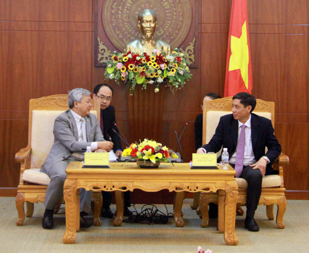 Chủ tịch tỉnh Khánh Hòa tiếp đoàn đại biểu Indonesia dự APEC 2017