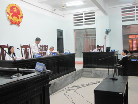 Hoãn xử vụ lừa đảo 9 tỷ đồng