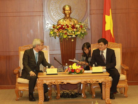 Lãnh đạo tỉnh Khánh Hòa tiếp đoàn đại biểu Hàn Quốc dự APEC 2017