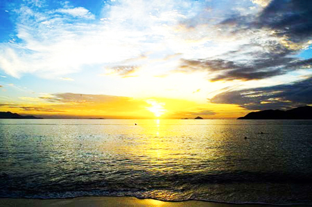 Bình minh trên biển