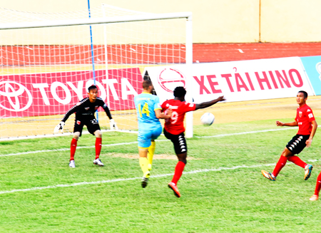 Khốn khó gặp nguy nan