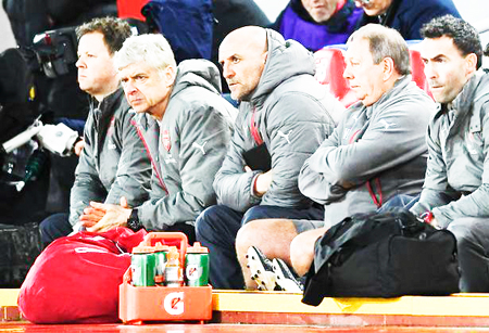 Vấn đề của Arsenal đang nằm ở ngay chính bản thân Huấn luyện viên Arsene Wenger