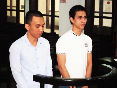 Bán ma túy, 2 đối tượng vào tù