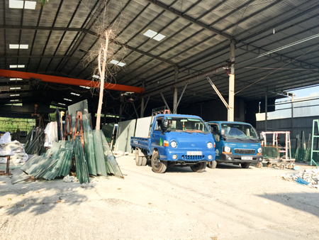 Xưởng sản xuất kính gây ô nhiễm tiếng ồn