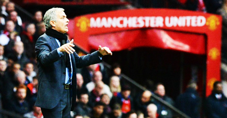 Manchester United đang thi đấu ngày càng khởi sắc dưới thời Huấn luyện viên Mourinho