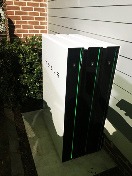 Powerwall 2 có thể cấp điện cả ngày cho một căn hộ 4 phòng ngủ