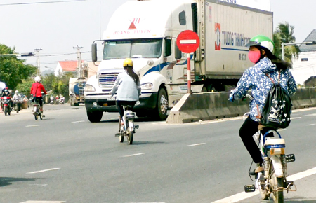 Cần hệ thống tín hiệu giao thông an toàn hơn