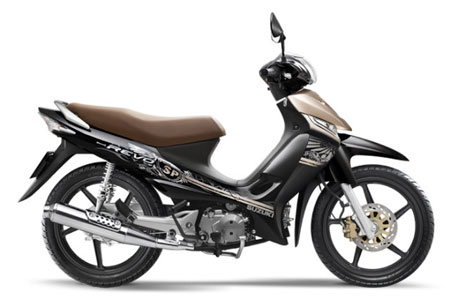 Suzuki Revo 110 có giá bán 15,8 triệu đồng cho phiên bản phanh cơ, 16,8 triệu đồng đối với phiên bản phanh đĩa và 17,7 triệu đồng khi mua phiên bản phanh đĩa kết hợp vành đúc