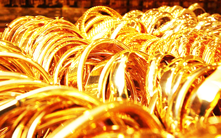 Giá vàng đang giảm dần