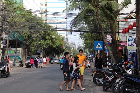 Nha Trang ra quân lập lại trật tự an toàn giao thông và mỹ quan đô thị