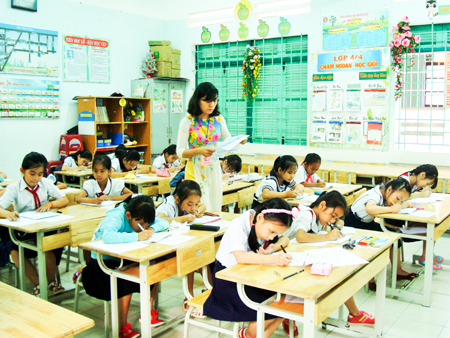 Luyện nét chữ, rèn nết người