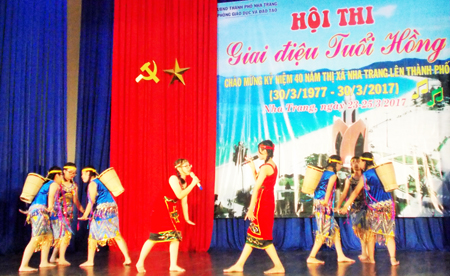 Bồi đắp lý tưởng sống cho học sinh