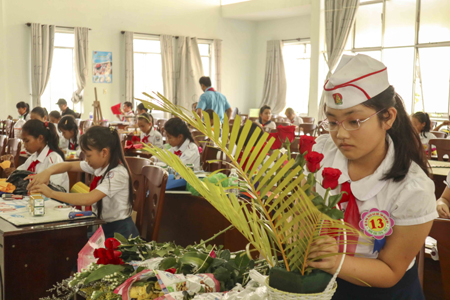 Gần 50 học sinh tham gia hội thi "Phụ trách sao giỏi" năm học 2016-2017