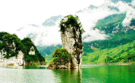 Đề nghị đưa hồ sơ Ba Bể - Na Hang vào danh mục Hồ sơ di sản thế giới