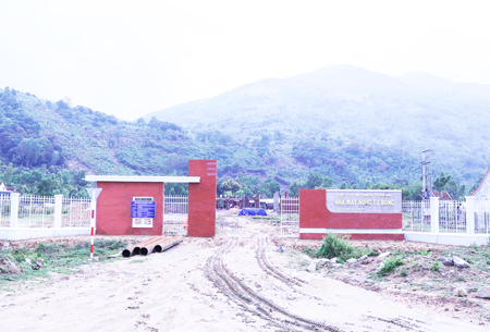 Nhà máy nước Tu Bông đang được xây dựng