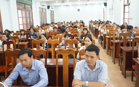 Bồi dưỡng kết nạp Đảng cho 130 quần chúng