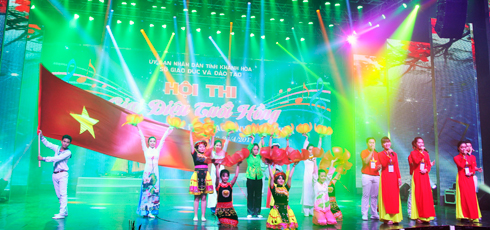 Hơn 1.300 học sinh thi &quot;Giai điệu tuổi hồng&quot;