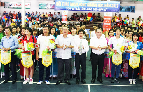 500 vận động viên tham dự