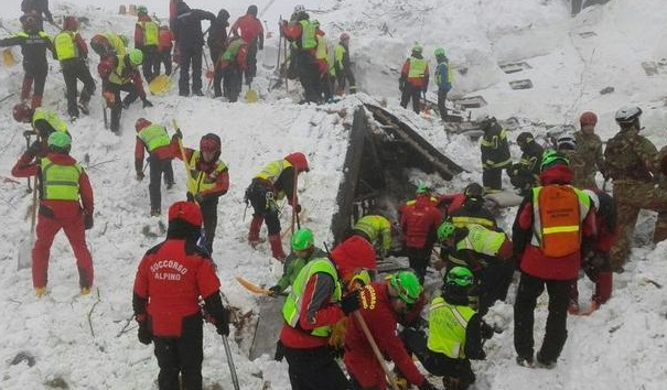 Italy khởi tố 6 người liên quan đến thảm họa lở tuyết làm 29 người thiệt mạng
