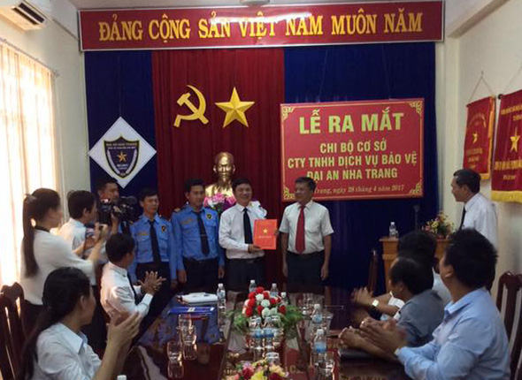 Ra mắt Chi bộ cơ sở Công ty TNHH Dịch vụ Bảo vệ Đại An Nha Trang