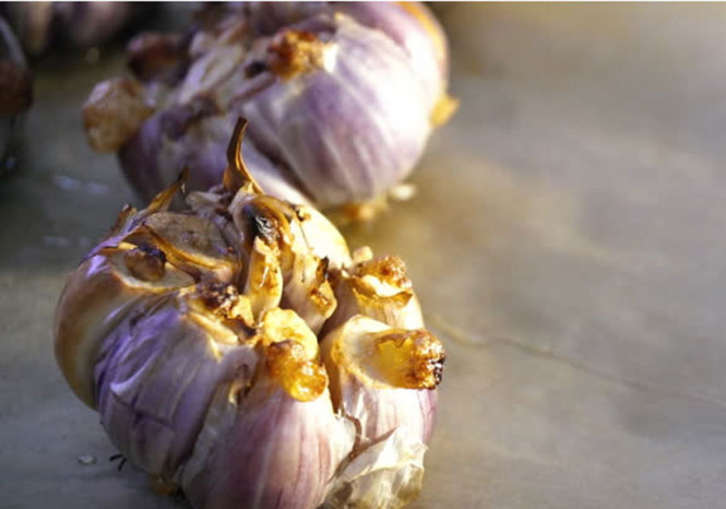 Điều kỳ diệu của tỏi nướng