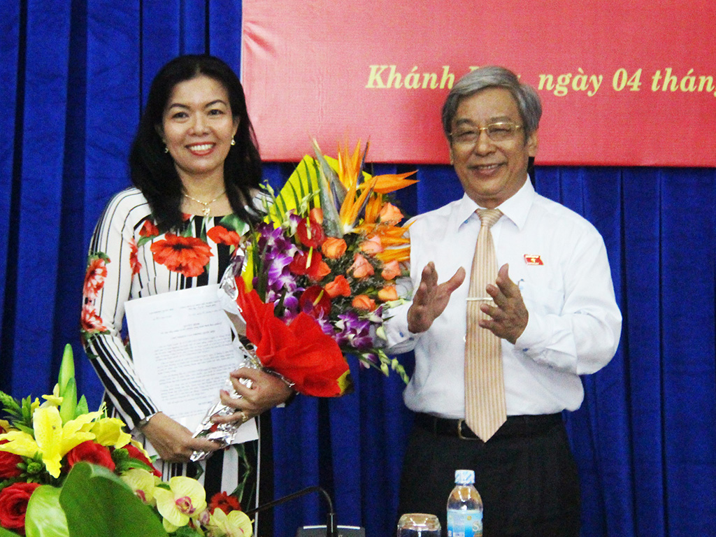 Bà Lê Thị Ngọc Sương giữ chức vụ Phó Chánh văn phòng Đoàn đại biểu Quốc hội tỉnh Khánh Hòa