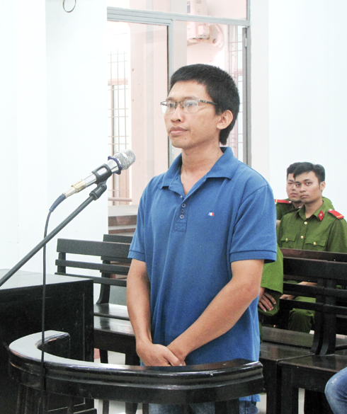 &quot;Chạy&quot; án, nguyên kiểm sát viên lãnh 7 năm tù