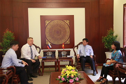 Lãnh đạo tỉnh Khánh Hòa tiếp Tổng lãnh sự Liên bang Nga