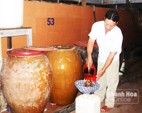 Cơ sở sản xuất nước mắm trong nội thị: Bao giờ di dời?