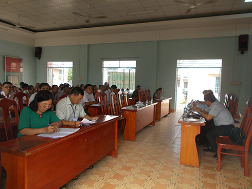 Đại biểu HĐND tỉnh tiếp xúc cử tri tại xã Diên An  (huyện Diên Khánh)