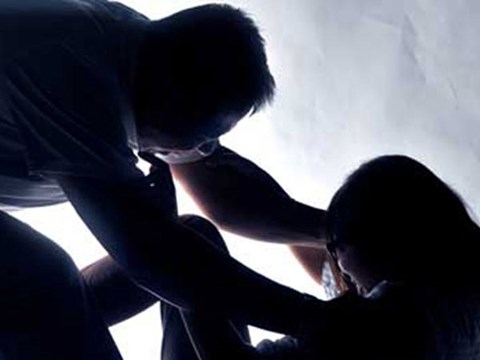 Bị làm nhục bởi bạn quen qua zalo