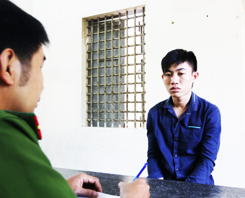 Bắt kẻ chặn xe cướp tài sản