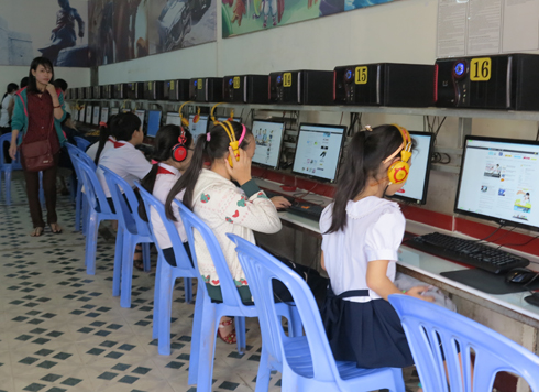 Khánh Hòa đạt 5 giải vàng Olympic tiếng Anh trên Internet cấp quốc gia