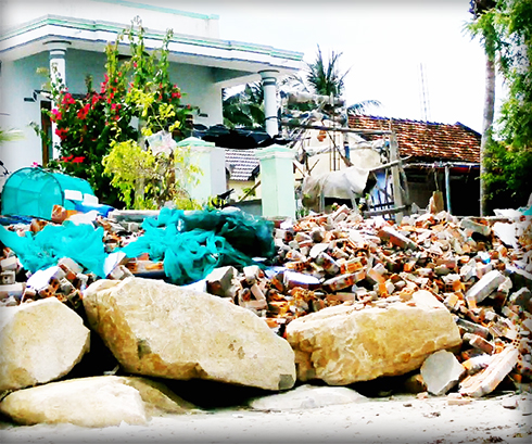 Bờ biển Ninh Phước bị sạt lở