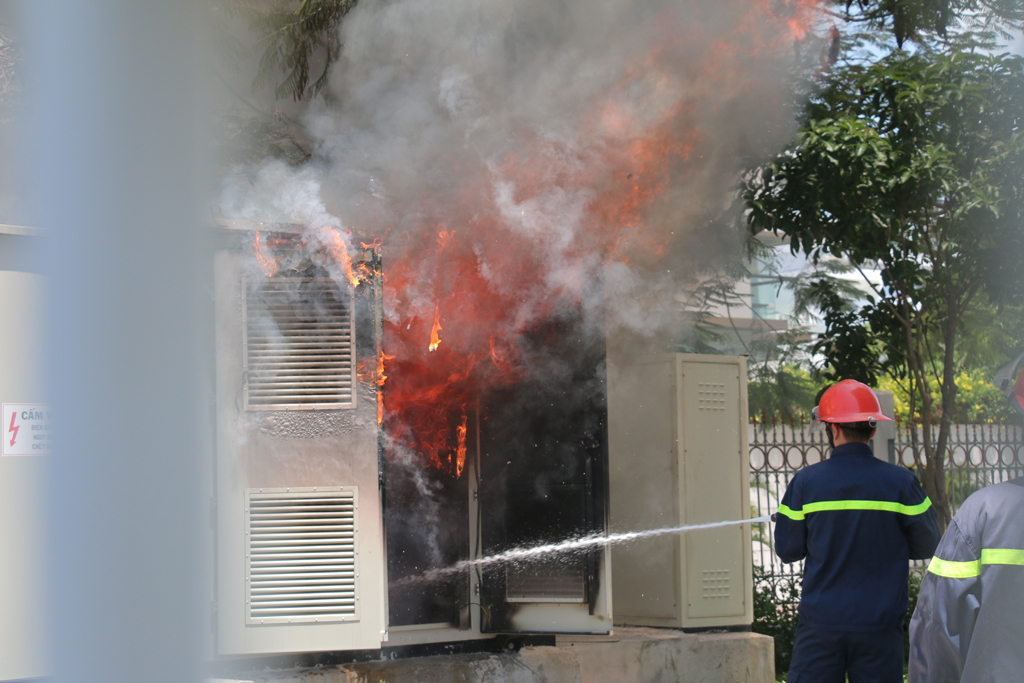 Nổ trạm biến áp