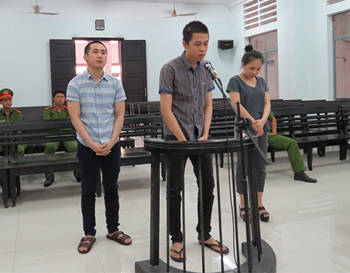 Cùng nhau buôn ma túy