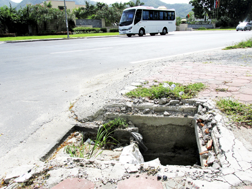 Hố ga không nắp